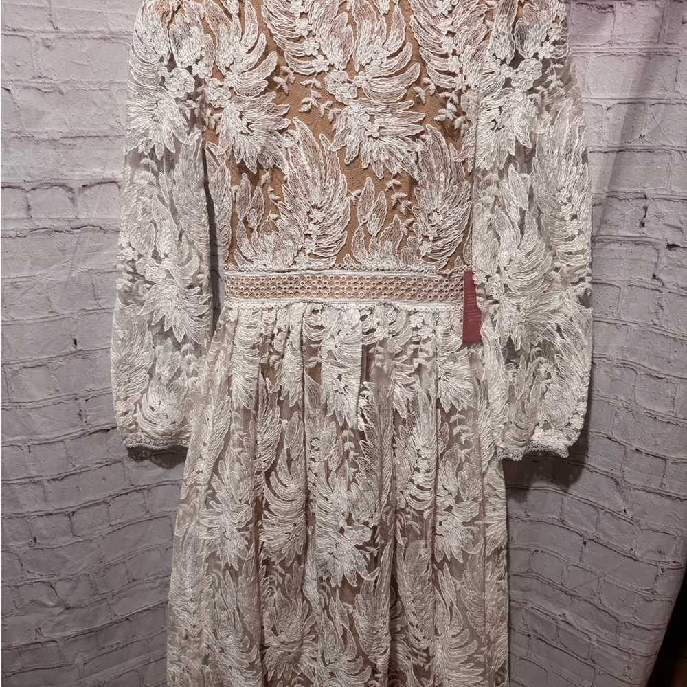 Ivy City Co Cream Floral Lace Dress XS - 0 - Picture 9 of 13